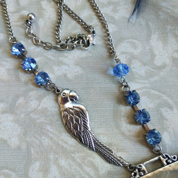 Unique Silver Boho Bird Feather Necklace Set - Picture 4 of 6